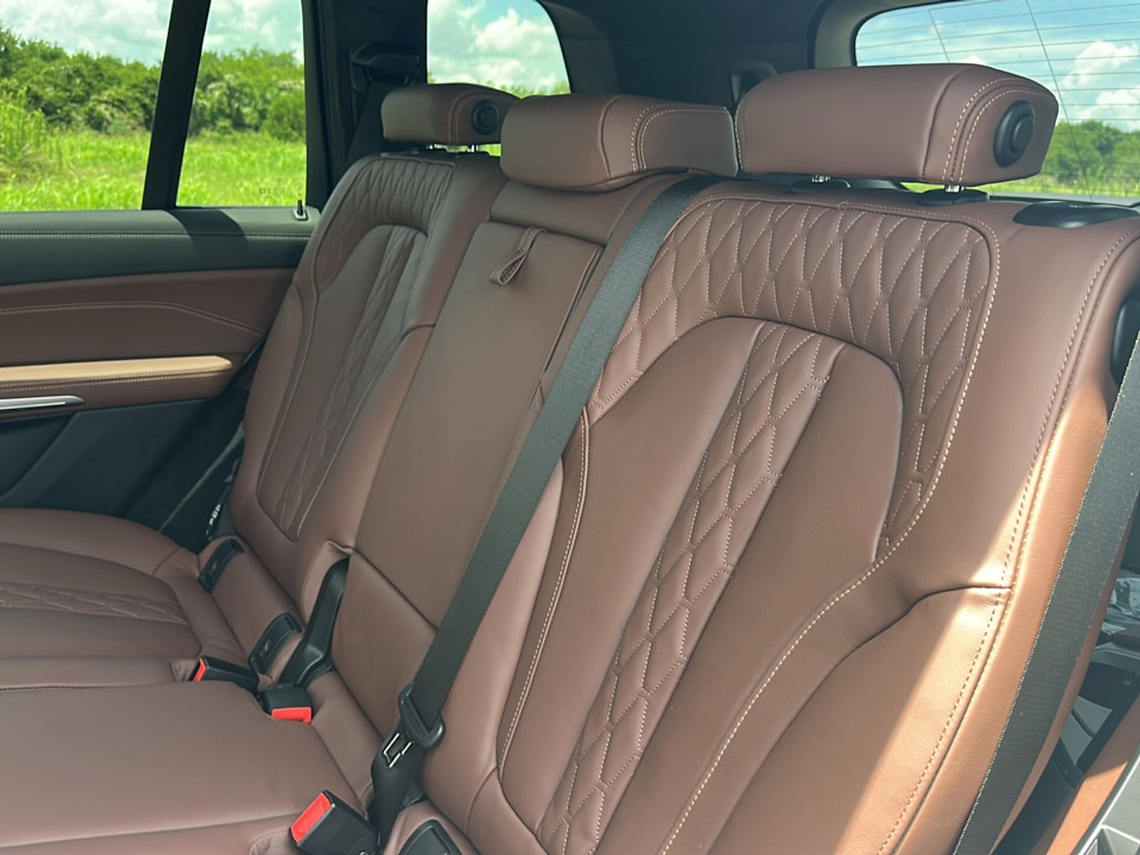 New 2026 BMW X7 M60i image 16