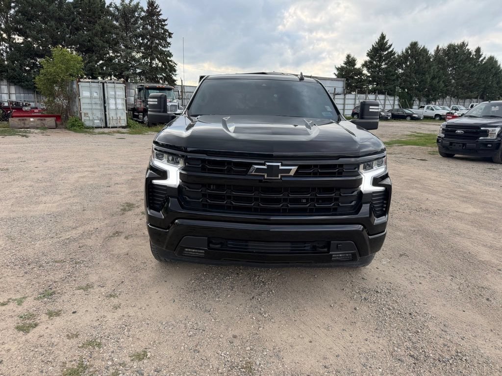 Used 2024 Chevrolet Silverado 1500 RST w/ Convenience Package II AWD/4WD image 3