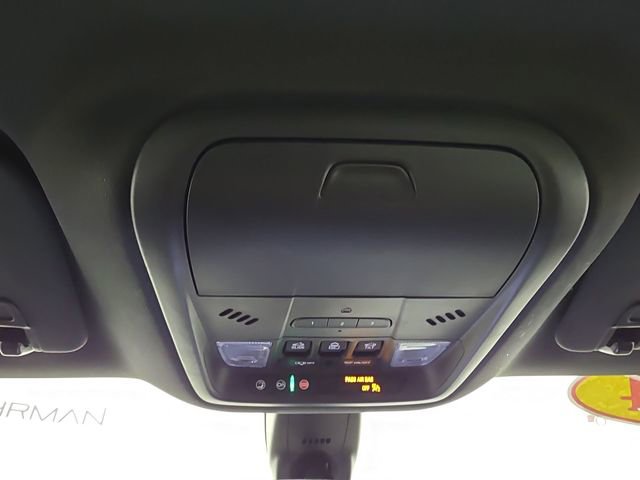 Used 2024 Buick Enclave Avenir w/ Avenir Technology Package image 24