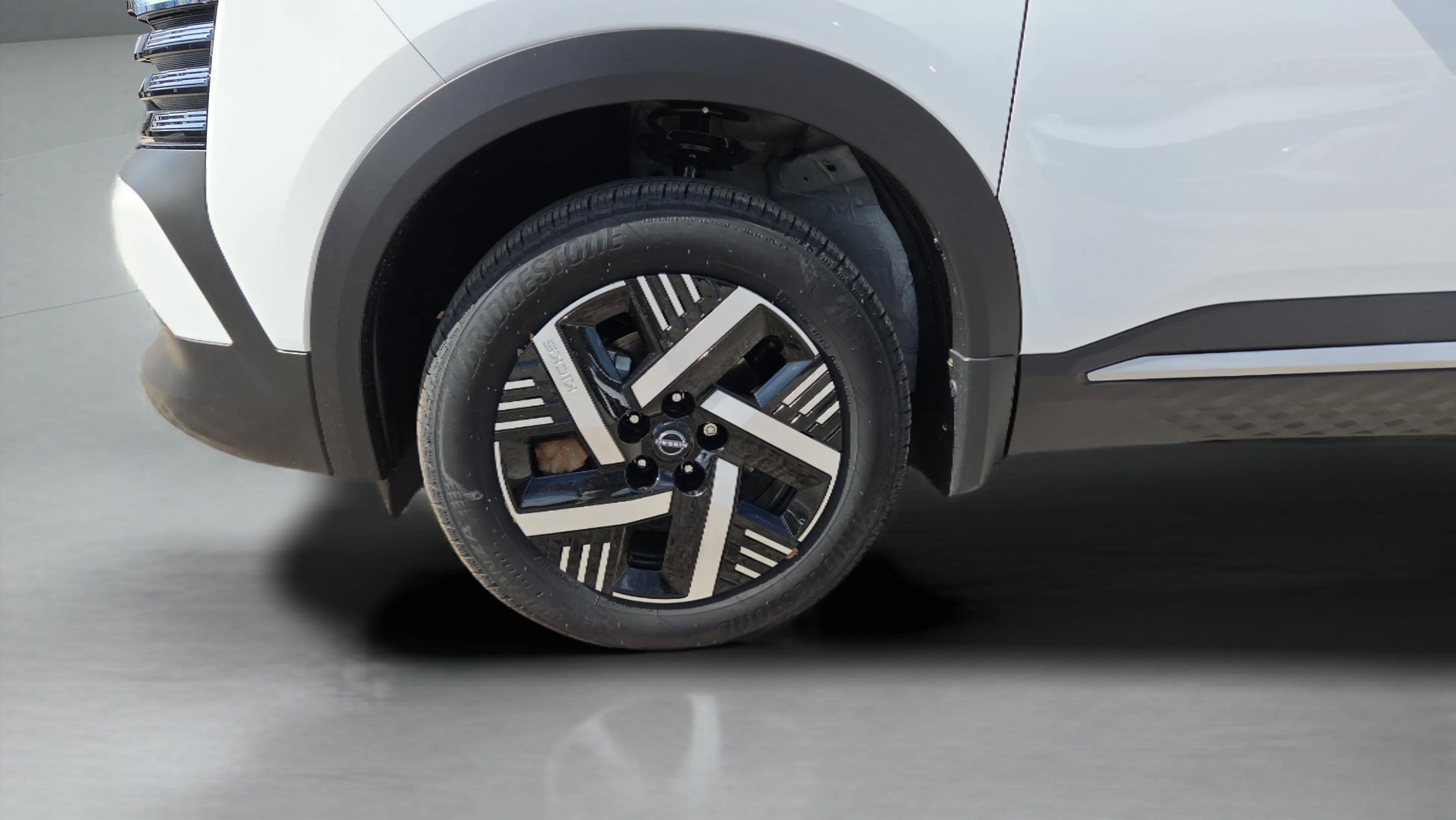 New 2026 Nissan Kicks SV image 9