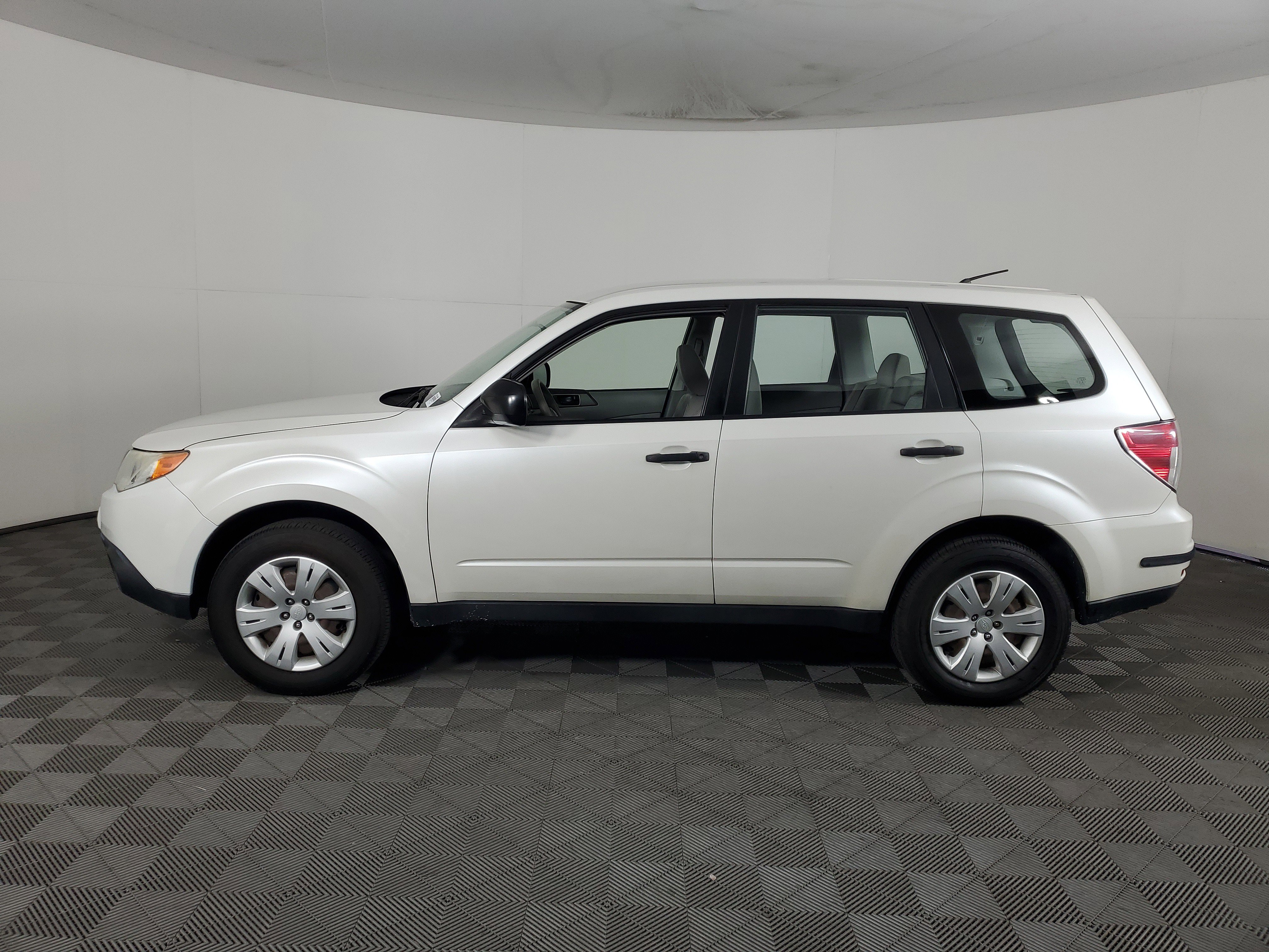 Used 2010 Subaru Forester 2.5X image 7
