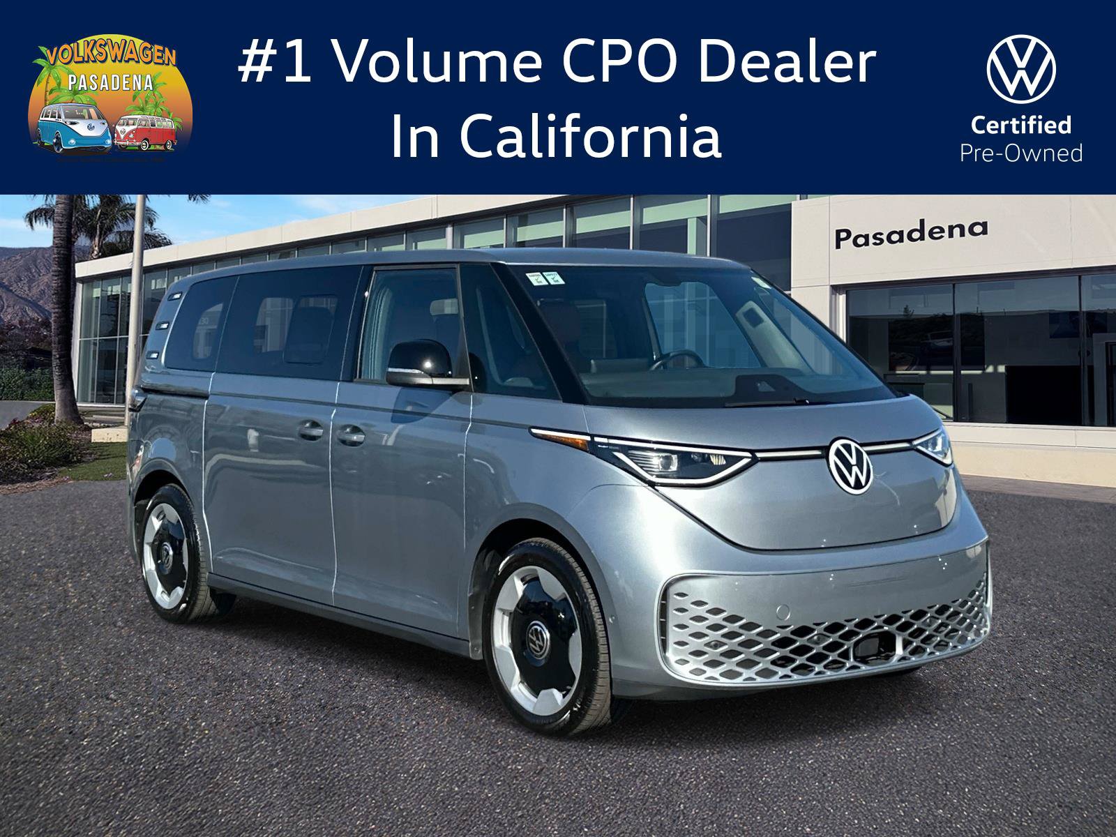 Certified 2025 Volkswagen ID. Buzz Pro S RWD image 1