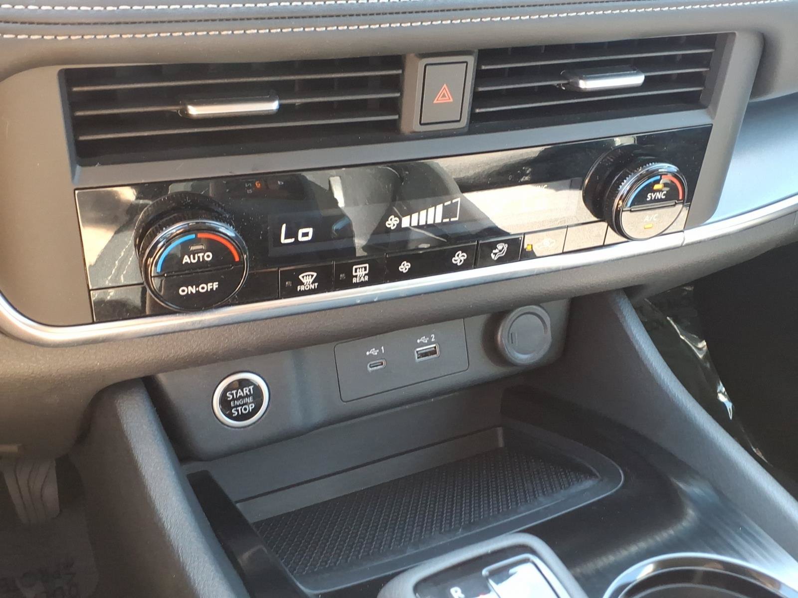 Certified 2023 Nissan Rogue SV AWD/4WD image 18
