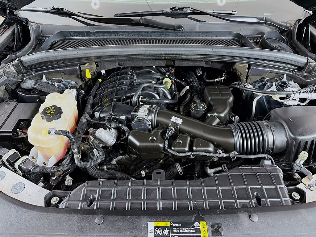 Used 2024 Jeep Grand Cherokee L Limited w/ Luxury Tech Group II image 21