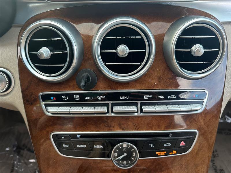 Used 2015 Mercedes-Benz C 300 4MATIC Sedan image 23