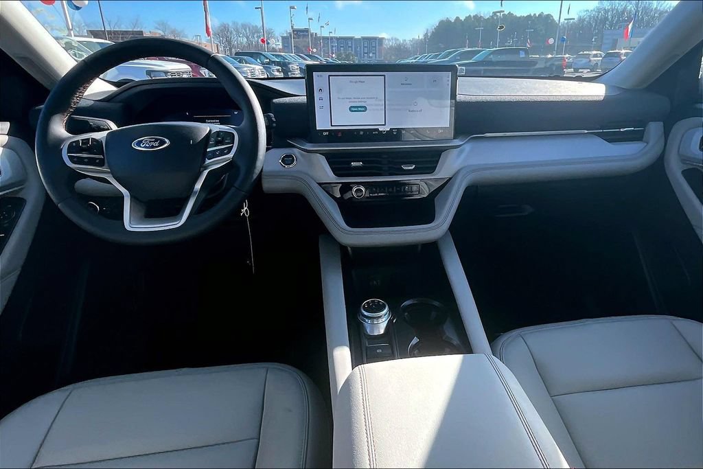 New 2026 Ford Explorer Active w/ Active Comfort Package RWD image 5