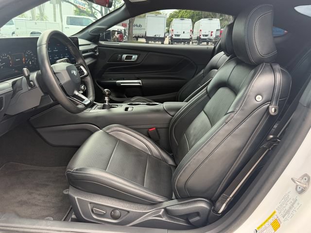 Used 2025 Ford Mustang GT Premium RWD image 12