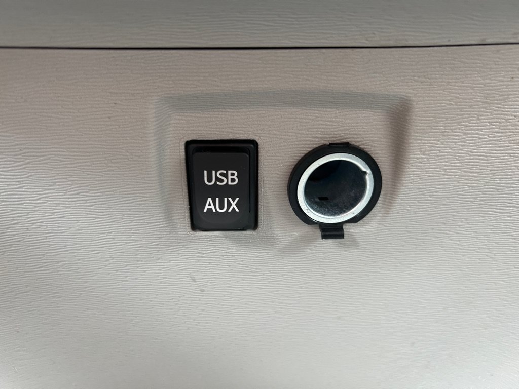 Used 2013 Toyota Sienna XLE FWD image 19