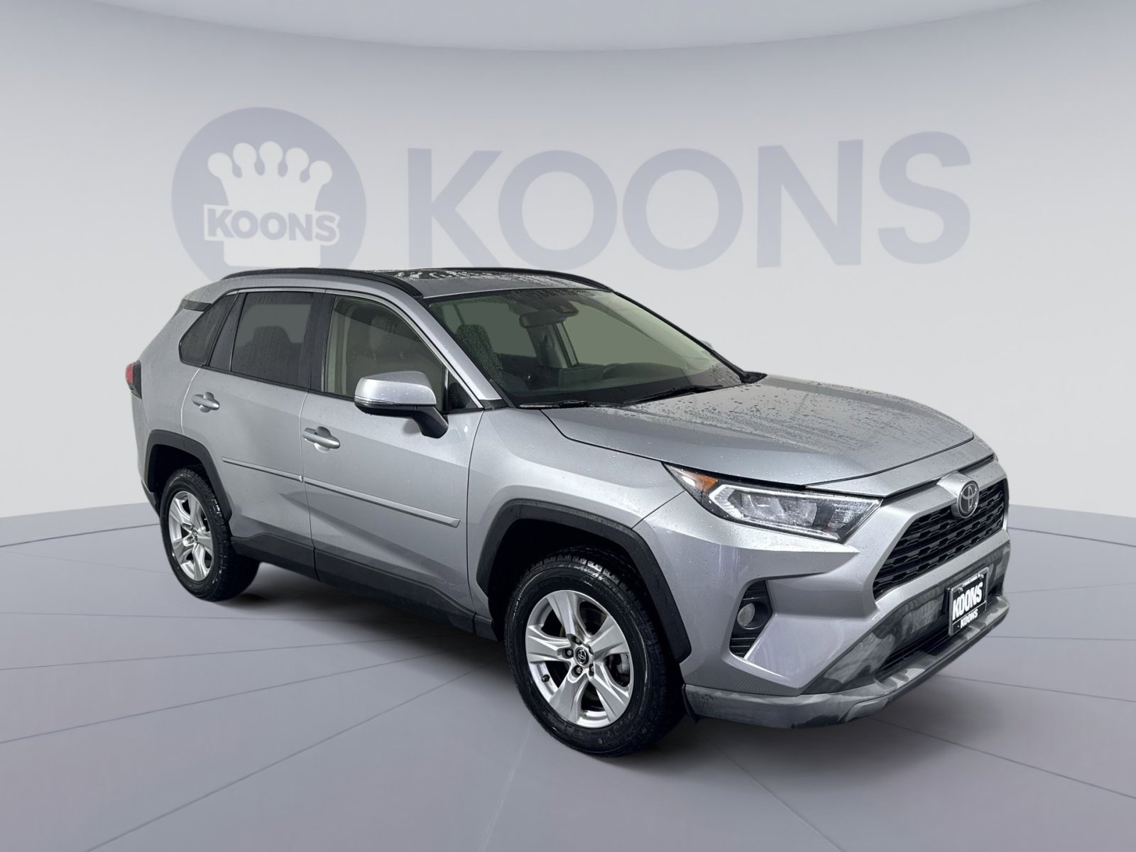 Used 2019 Toyota RAV4 XLE image 10