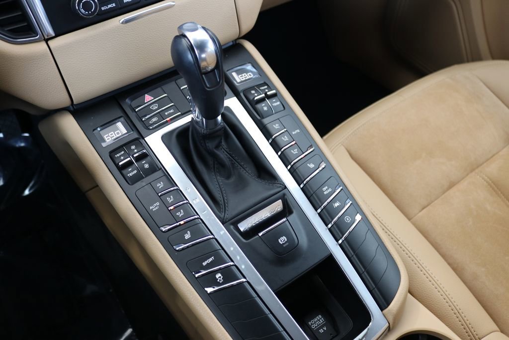 Used 2018 Porsche Macan Sport Edition image 47