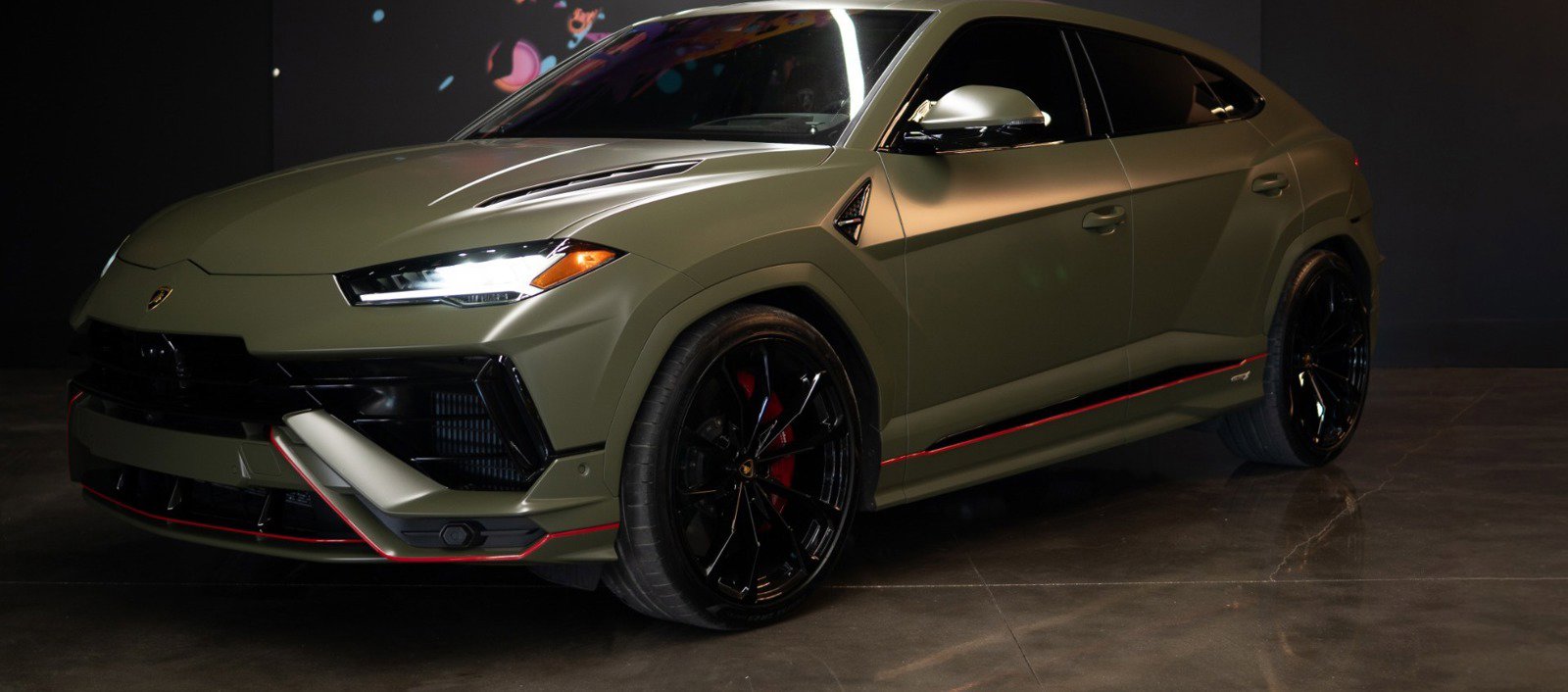 Used 2023 Lamborghini Urus S image 2