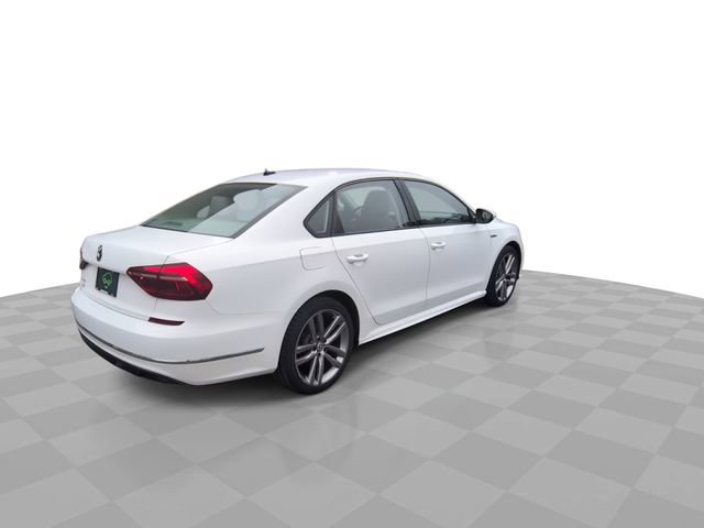 Used 2018 Volkswagen Passat 2.0T S image 8