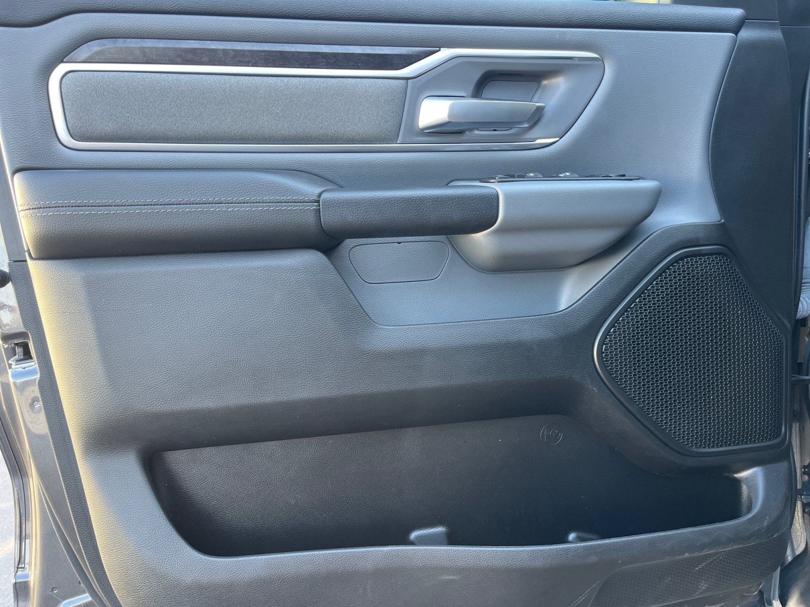 Used 2022 RAM 1500 Big Horn AWD/4WD image 15