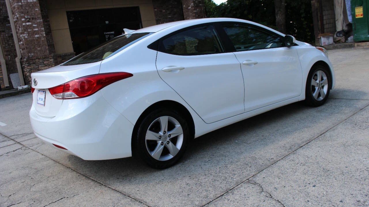Used 2013 Hyundai Elantra GLS w/ Preferred Pkg image 3
