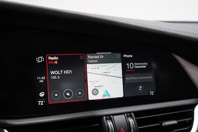 New 2025 Alfa Romeo Giulia Intensa w/ Driving Assist Package image 24