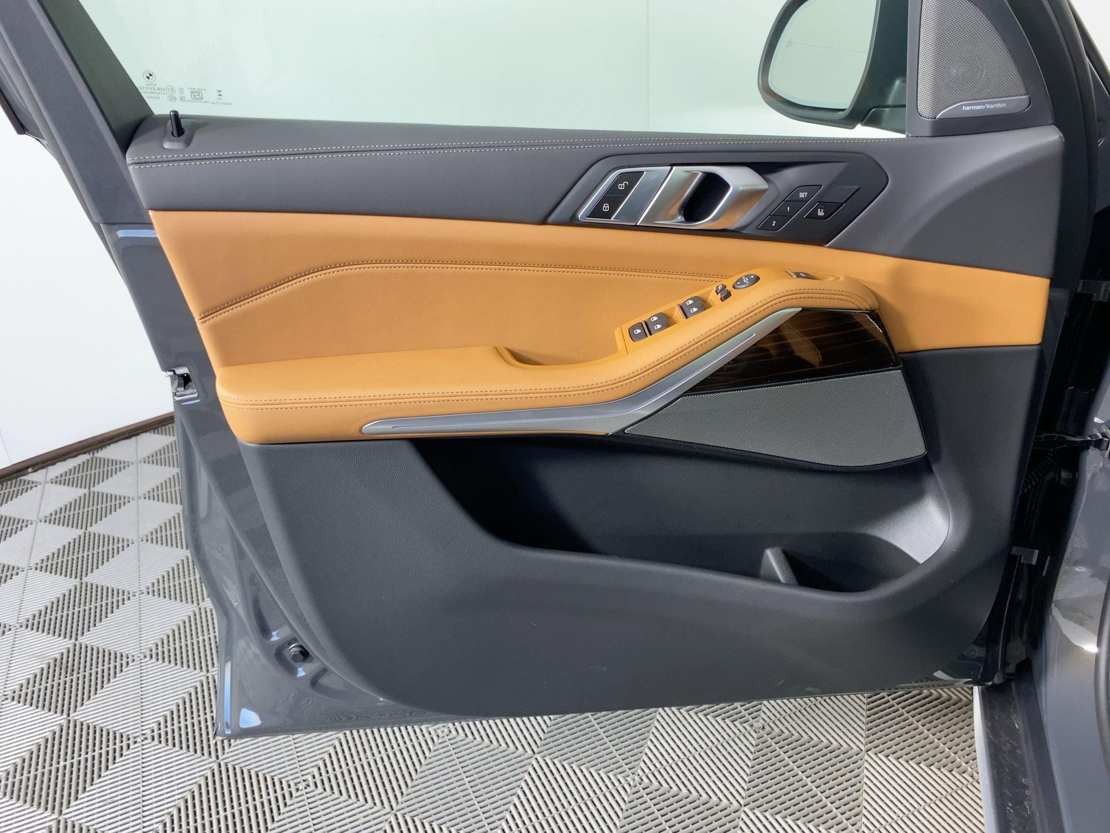 Used 2026 BMW X5 sDrive40i w/ Climate Comfort Package image 10