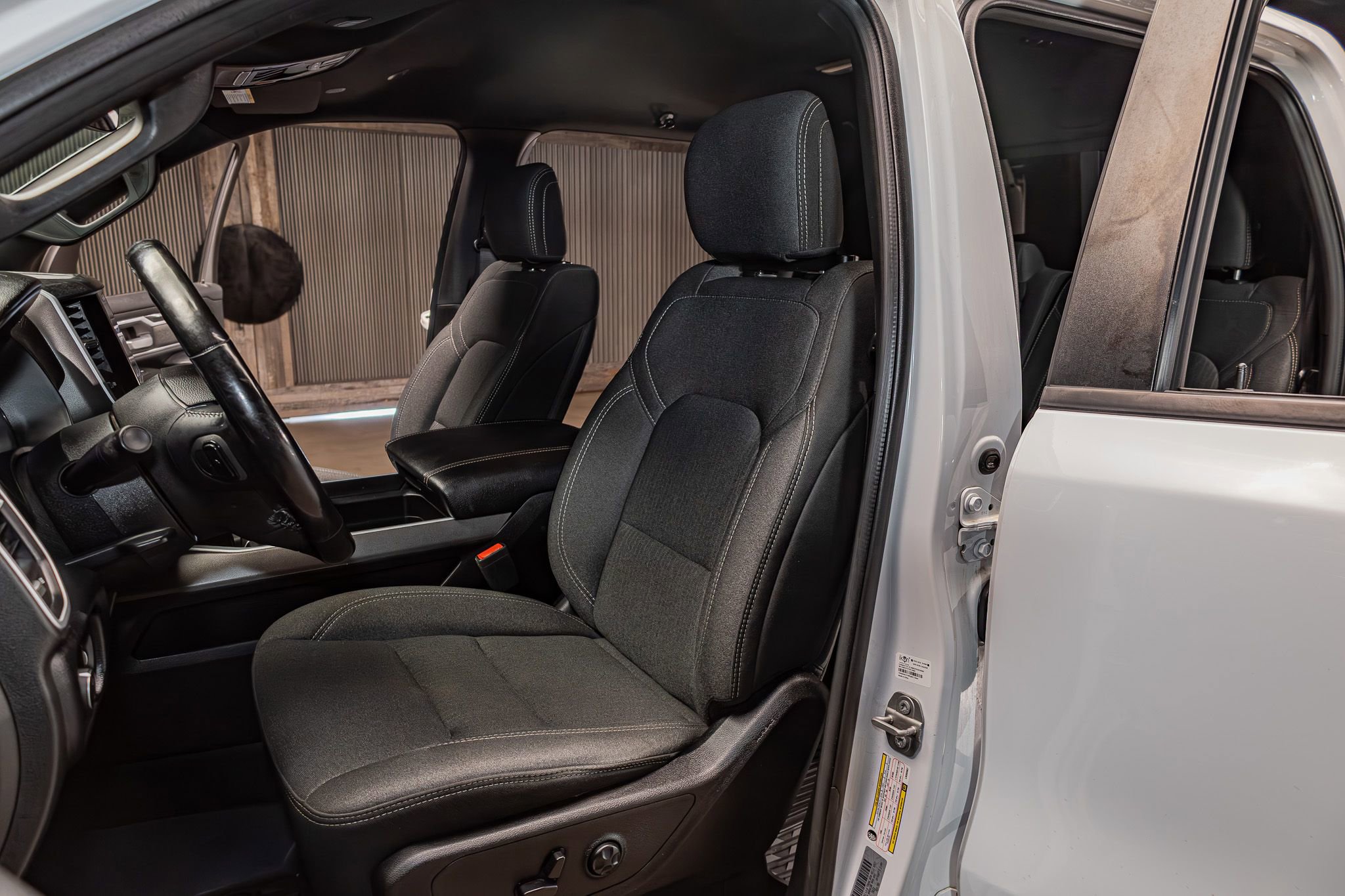 Used 2020 RAM 1500 Big Horn AWD/4WD image 20