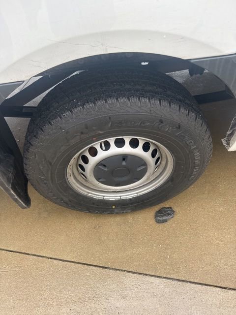 Used 2021 Freightliner Sprinter 2500 image 13