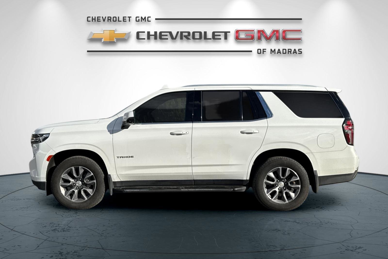 Used 2023 Chevrolet Tahoe LT w/ Luxury Package image 6
