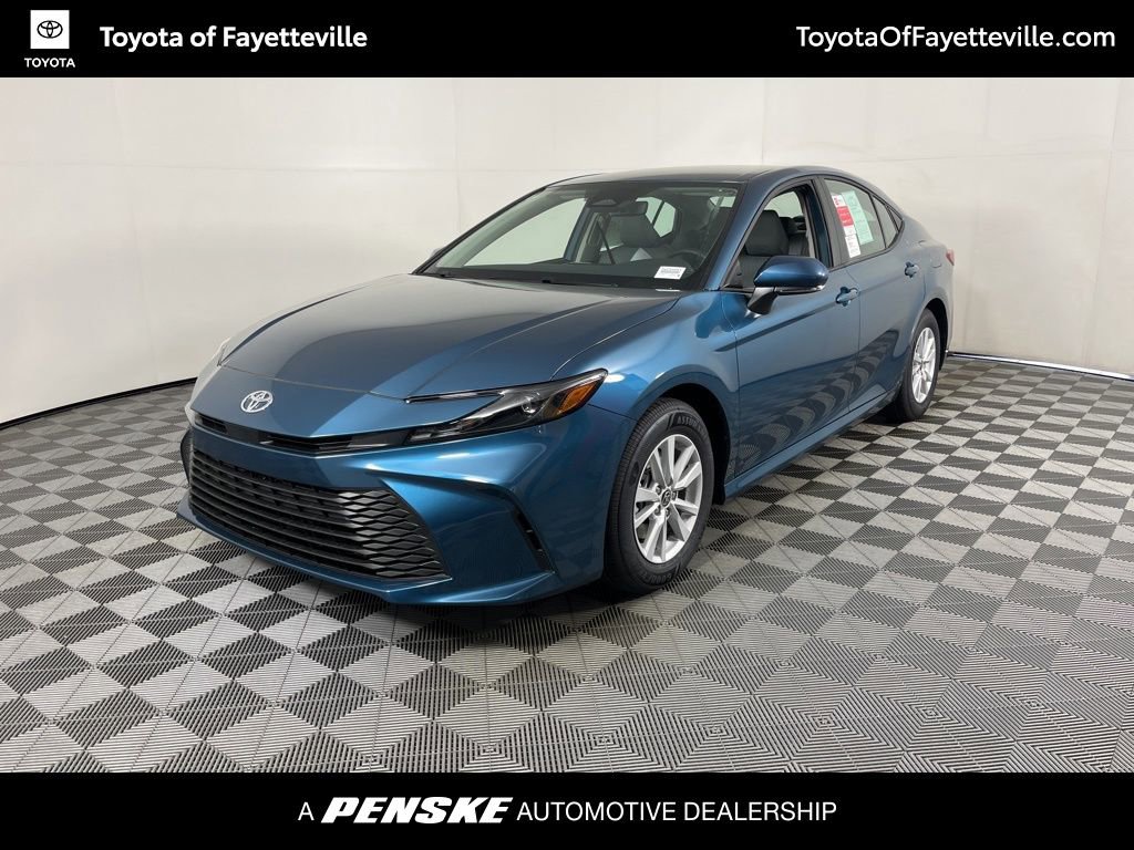 Used 2026 Toyota Camry LE w/ Convenience Package FWD image 1