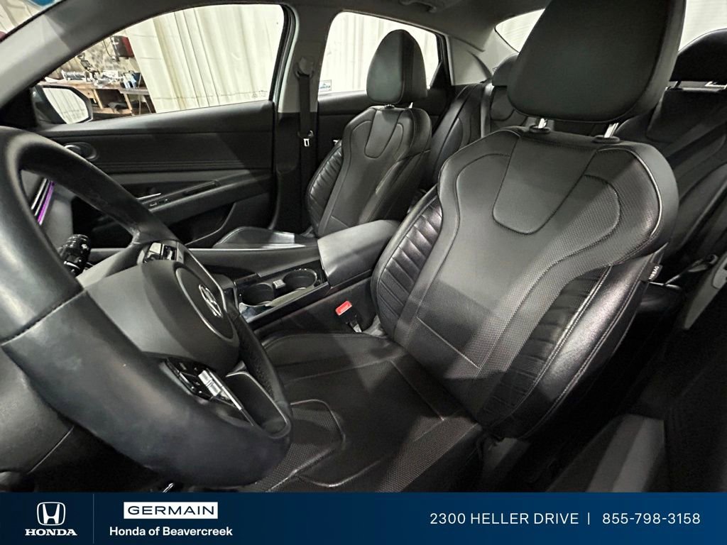 Used 2022 Hyundai Elantra Limited FWD image 26