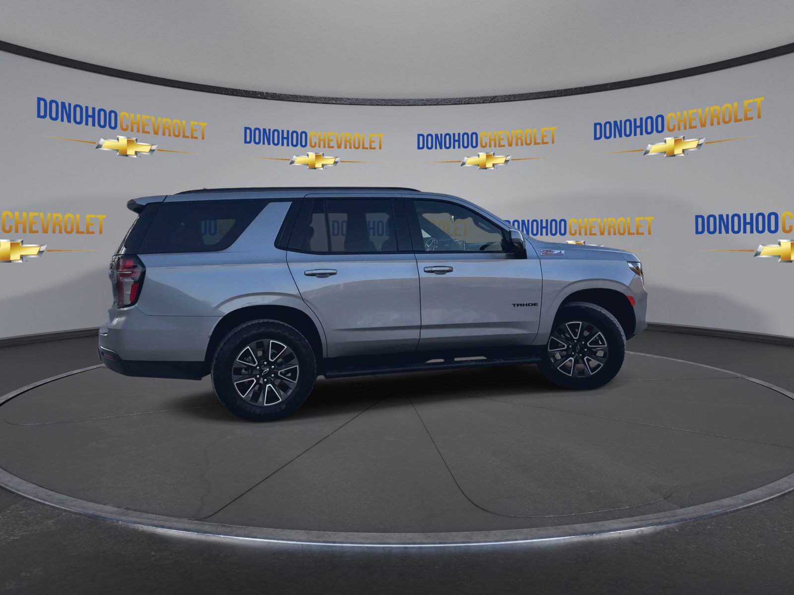 Used 2024 Chevrolet Tahoe Z71 w/ Luxury Package image 12