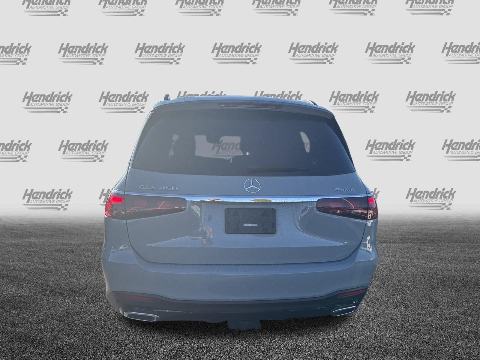 Used 2024 Mercedes-Benz GLS 450 4MATIC image 9