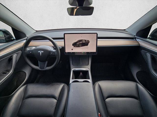 Used 2024 Tesla Model Y Long Range AWD/4WD image 15