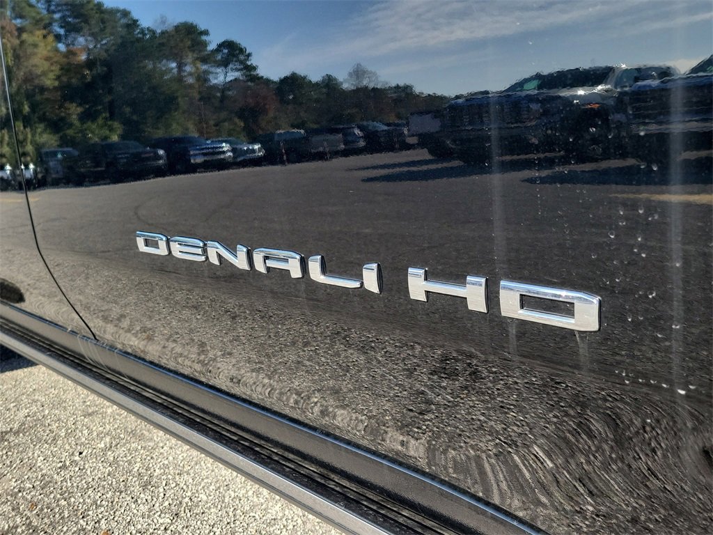 New 2025 GMC Sierra 3500 Denali Ultimate image 8