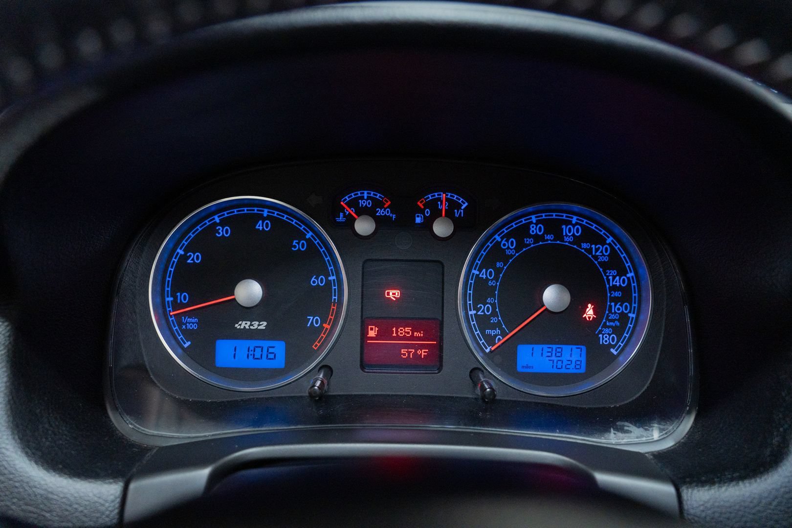 Used 2004 Volkswagen R32 AWD/4WD image 34
