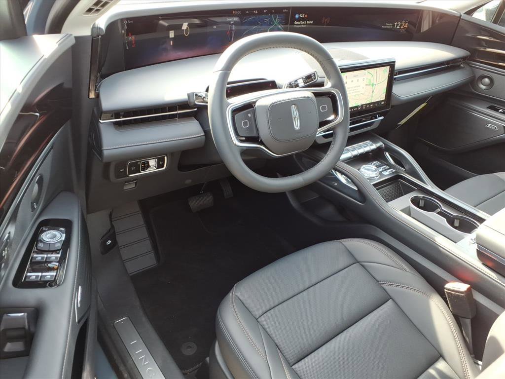 Used 2026 Lincoln Nautilus Premier w/ Equipment Group 102A image 8