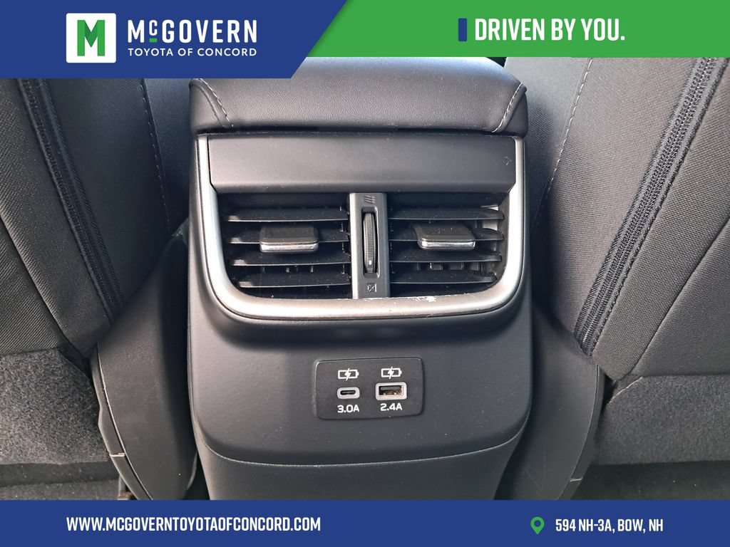 Used 2024 Subaru Legacy Premium AWD/4WD image 21