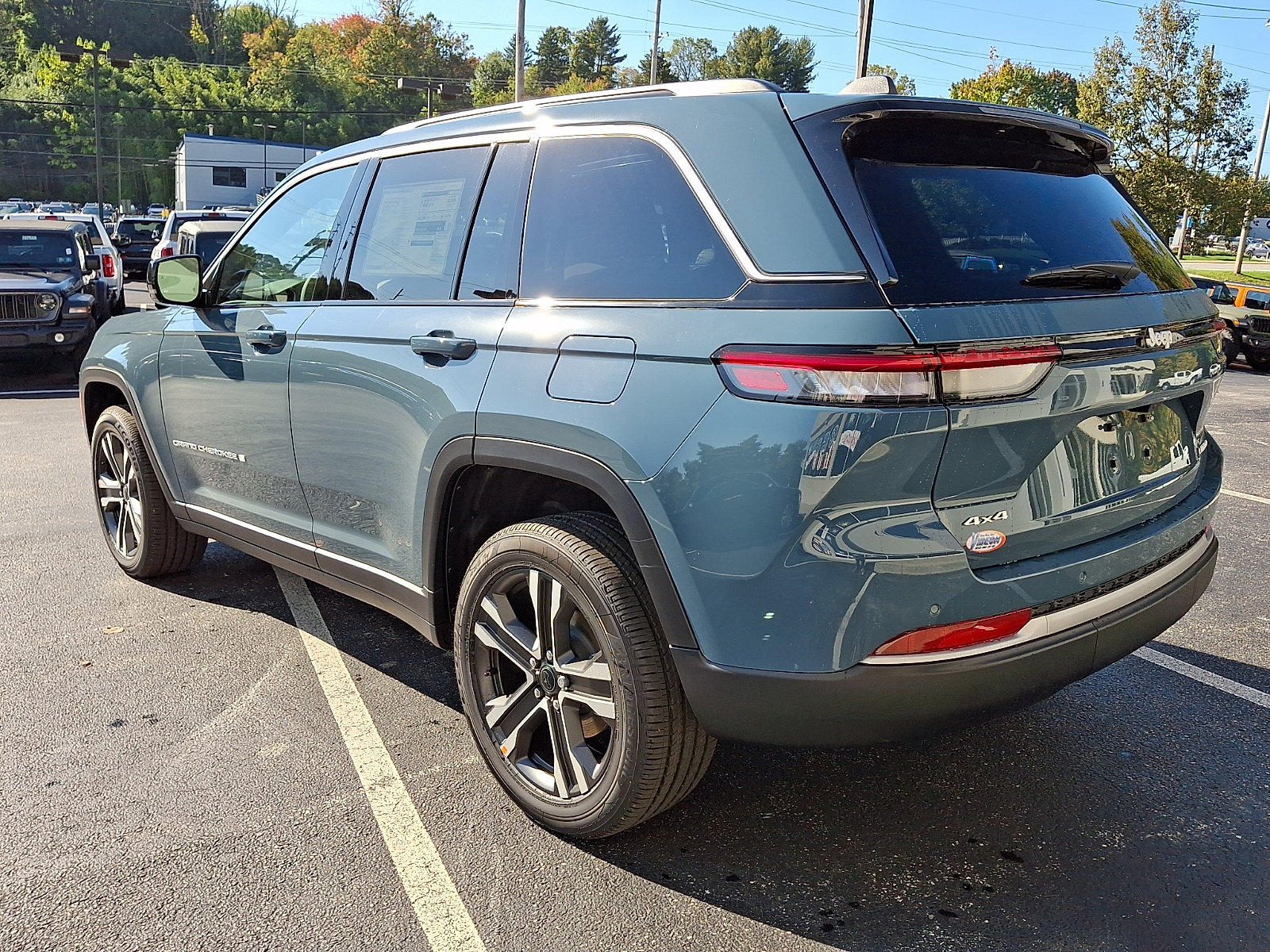 New 2027 Jeep Grand Cherokee Limited AWD/4WD image 4