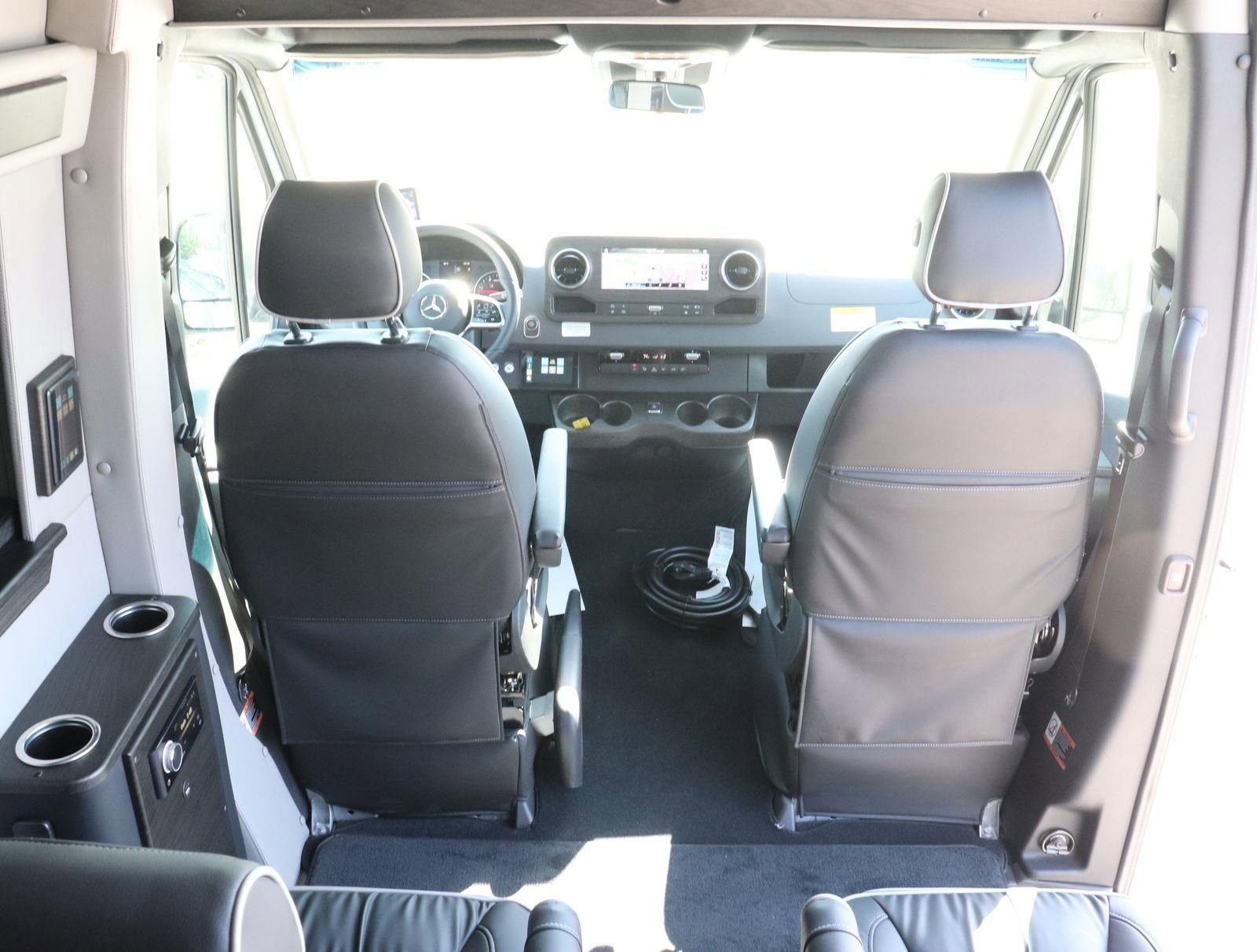 New 2022 Mercedes-Benz Sprinter 2500 image 14