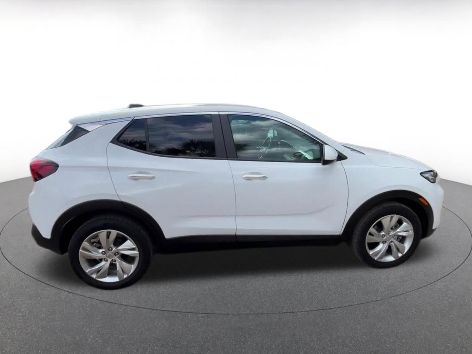 Used 2025 Buick Encore GX Preferred FWD image 16