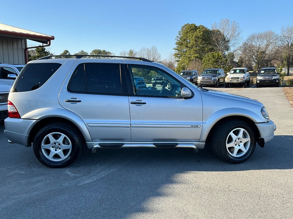 Used 2003 Mercedes-Benz ML 500 4MATIC image 3