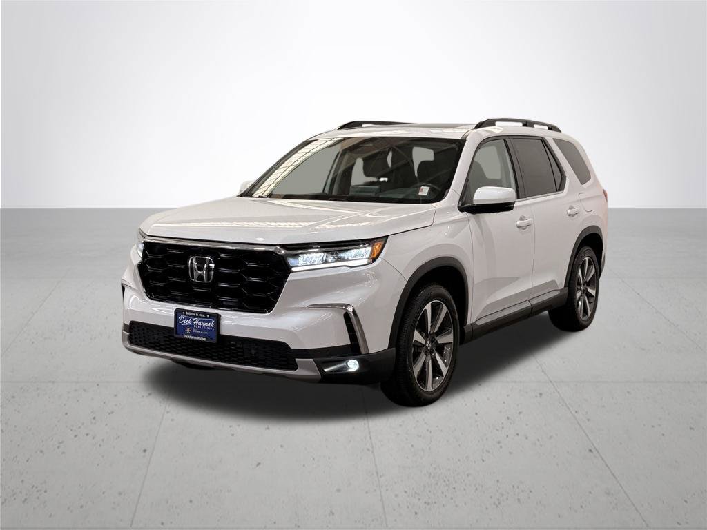 Used 2025 Honda Pilot Elite image 2
