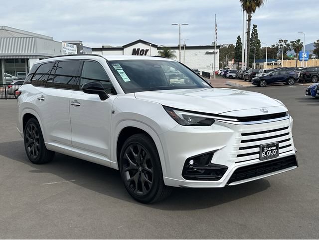 New 2026 Lexus TX 500h AWD image 2