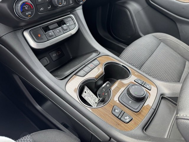 Used 2022 GMC Acadia SLE w/ Driver Convenience Package image 11