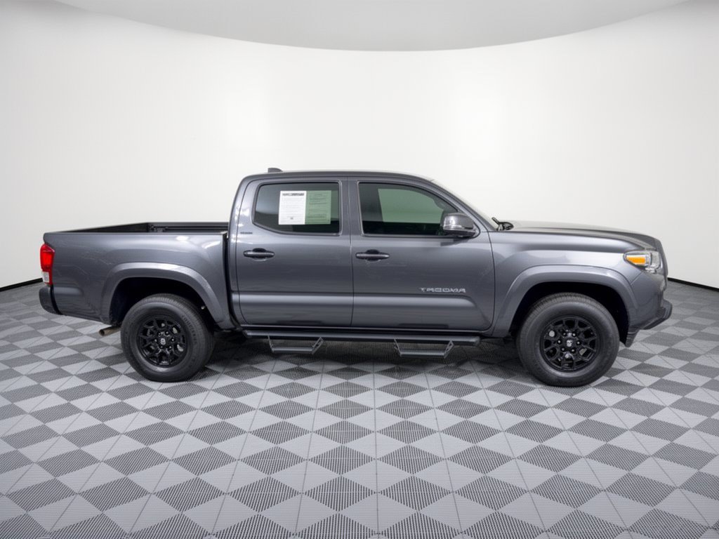 Used 2022 Toyota Tacoma SR5 w/ Technology Package RWD image 8