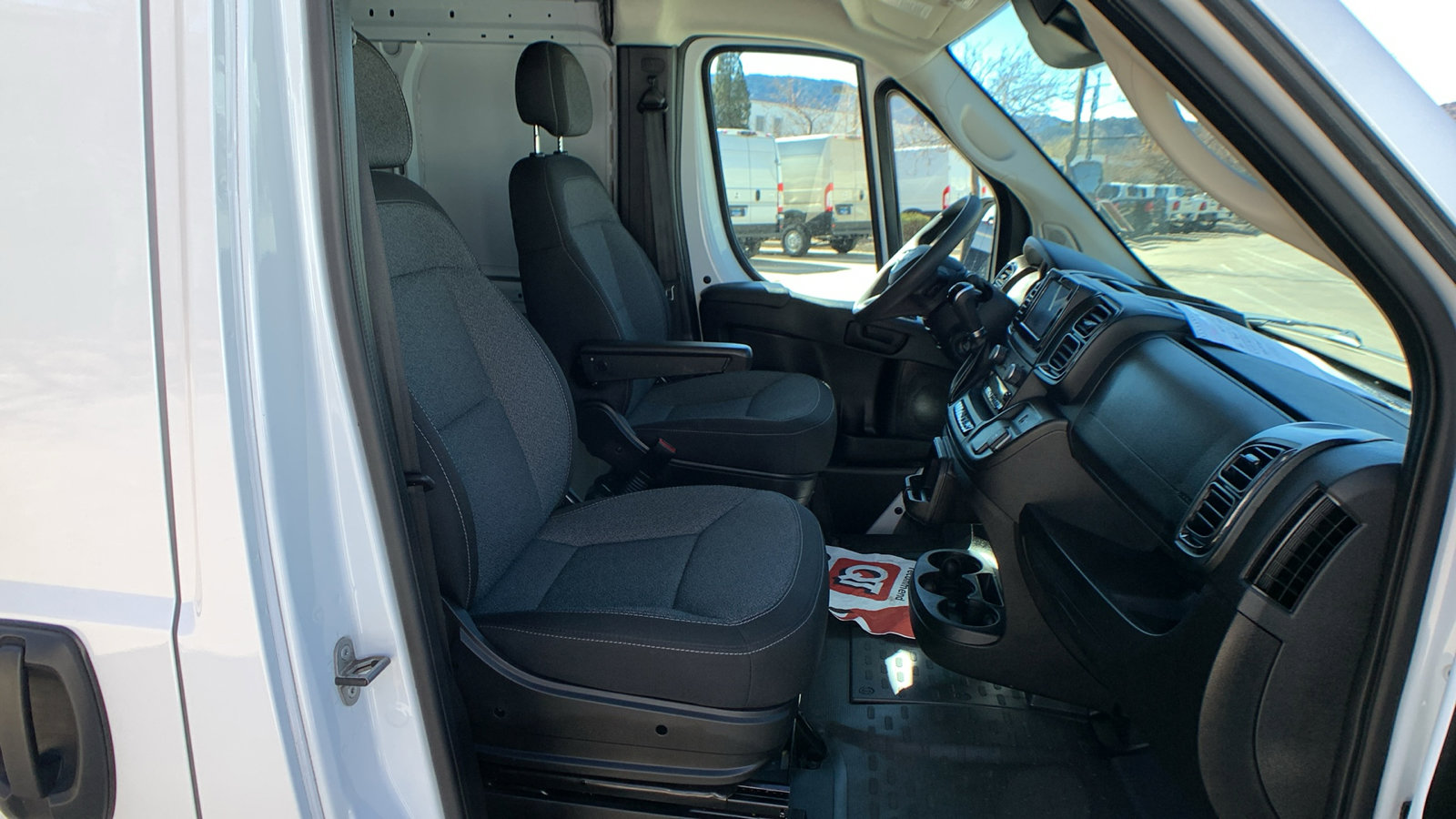 Used 2023 RAM ProMaster 2500 image 21