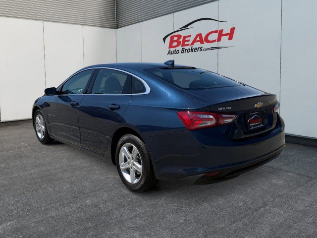 Used 2022 Chevrolet Malibu LT FWD image 11
