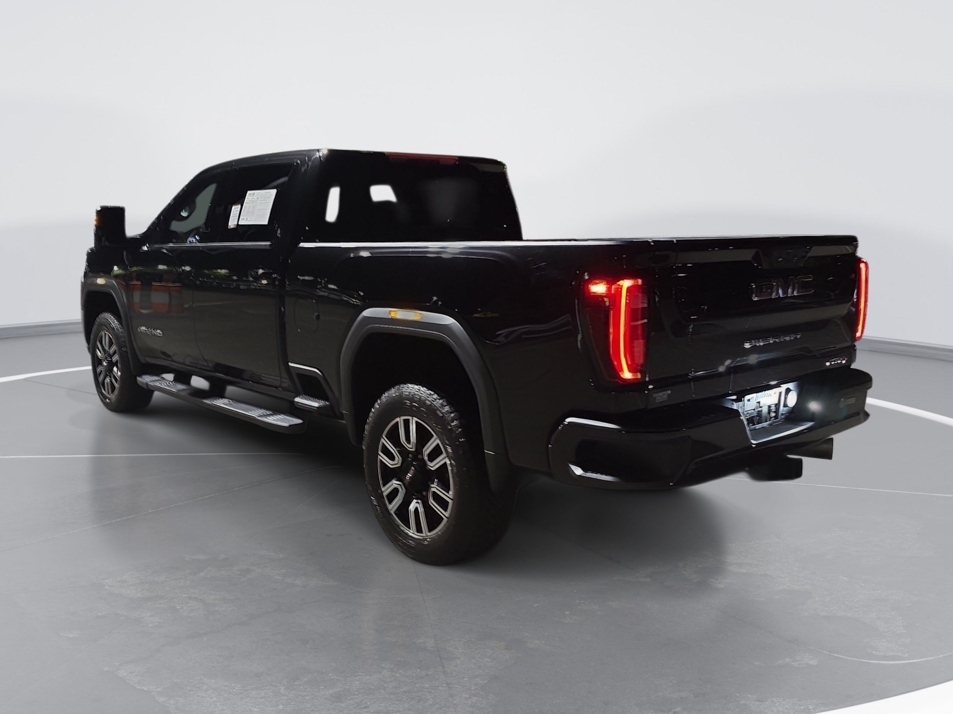 Used 2022 GMC Sierra 2500 AT4 w/ Gooseneck/5TH Wheel Package AWD/4WD image 5