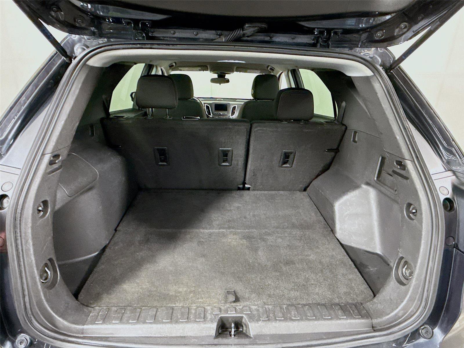 Used 2022 Chevrolet Equinox LT AWD/4WD image 16