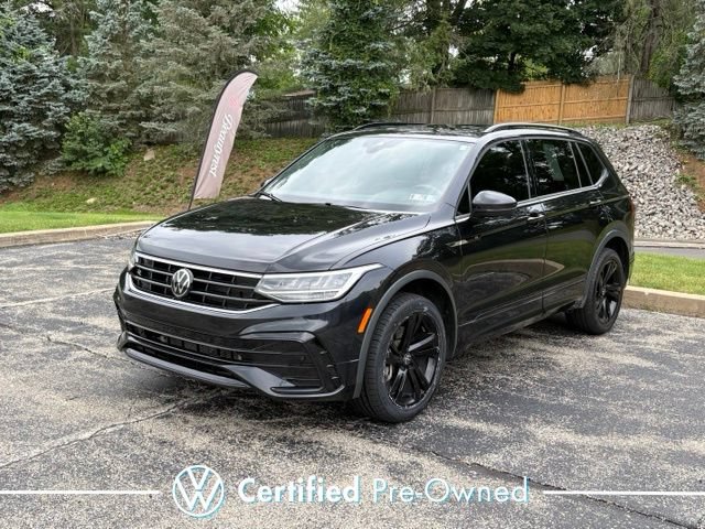 Certified 2024 Volkswagen Tiguan SE R-Line AWD/4WD image 1