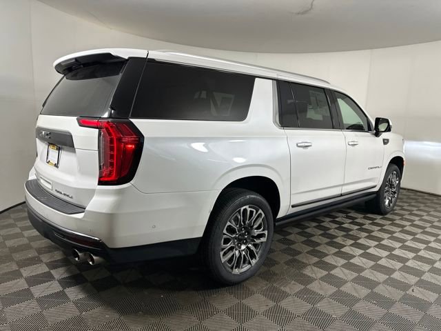 Used 2024 GMC Yukon XL Denali Ultimate image 3