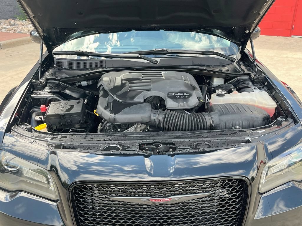 Used 2023 Chrysler 300 Touring L w/ Popular Equipment Group AWD/4WD image 32