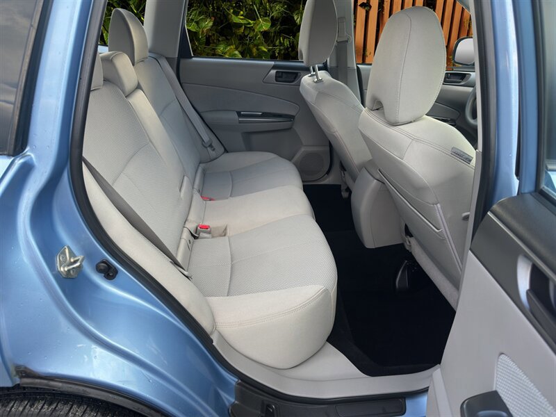 Used 2012 Subaru Forester 2.5X AWD/4WD image 6