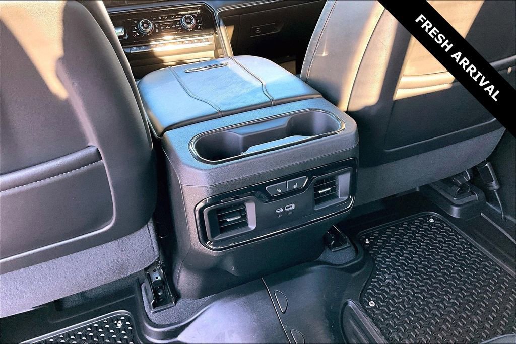 Used 2024 GMC Sierra 2500 AT4X image 11