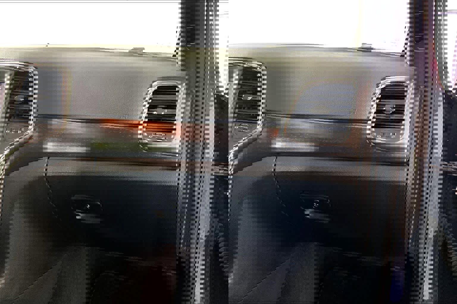 Used 2018 Jeep Grand Cherokee Laredo image 18